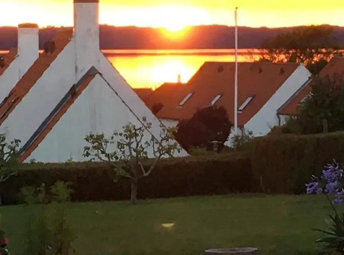 Проживание в семье Centrum