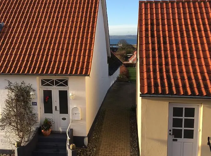 Проживание в семье Centrum *